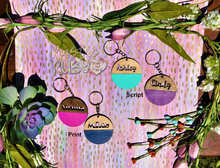 Load image into Gallery viewer, Full Name Circle Key Chain